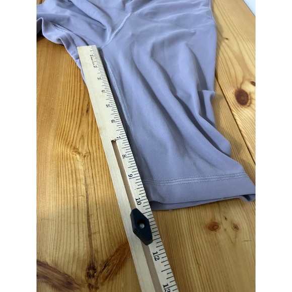 Lululemon‎ Align High Rise Bike Shorts  Women's Athletic Apparel Size 4 - Picture 4 of 5